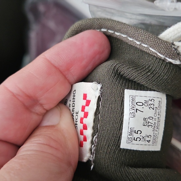 Womens Shoes - Picture 4 of 4